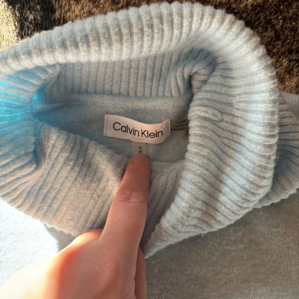 Calvin Klein Light Blue Sweater, Mock / Turtle Neck, Size Medium - Picture 9 of 14